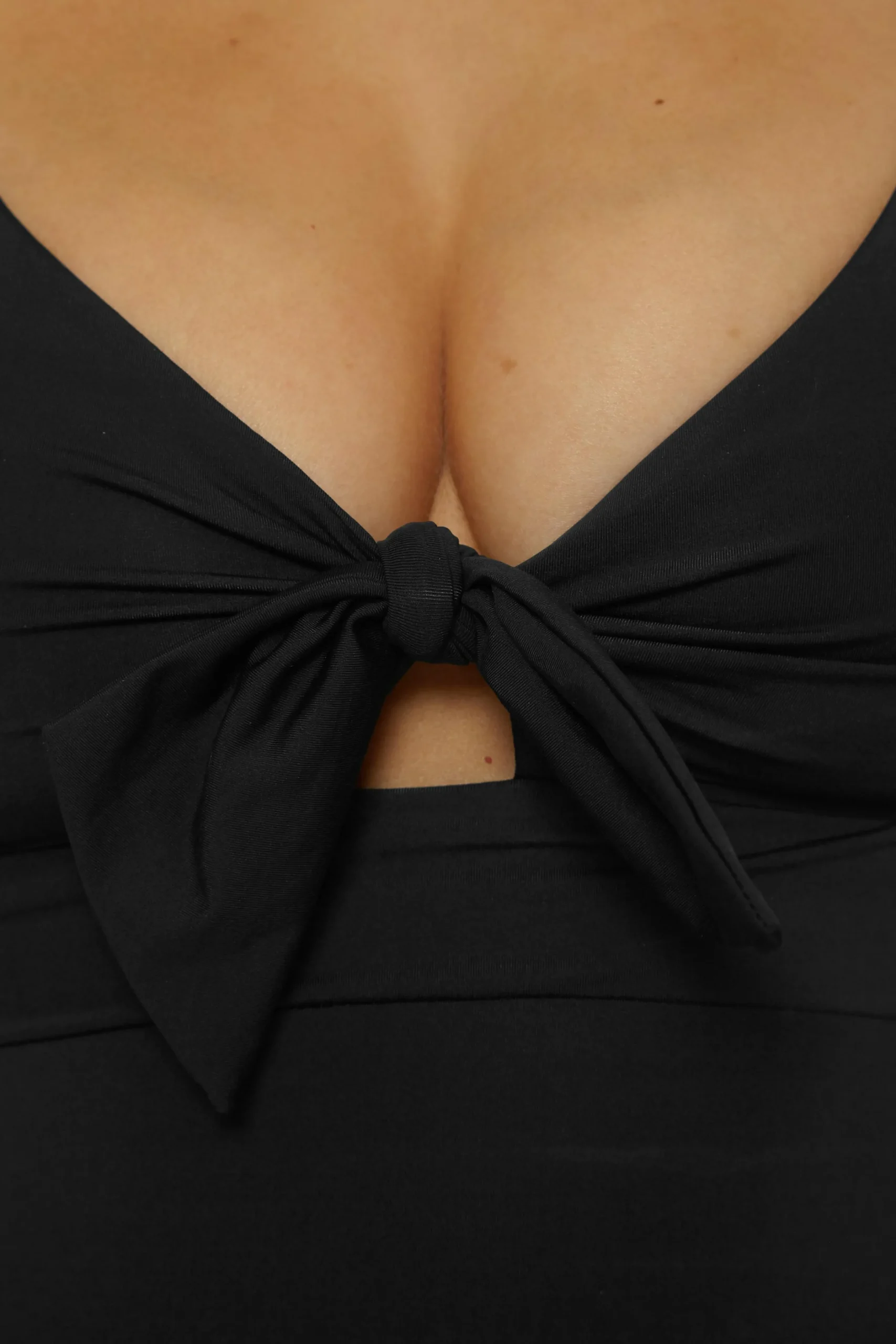 Becca Tankini>COLOR CODE V TANKINI |BLACK