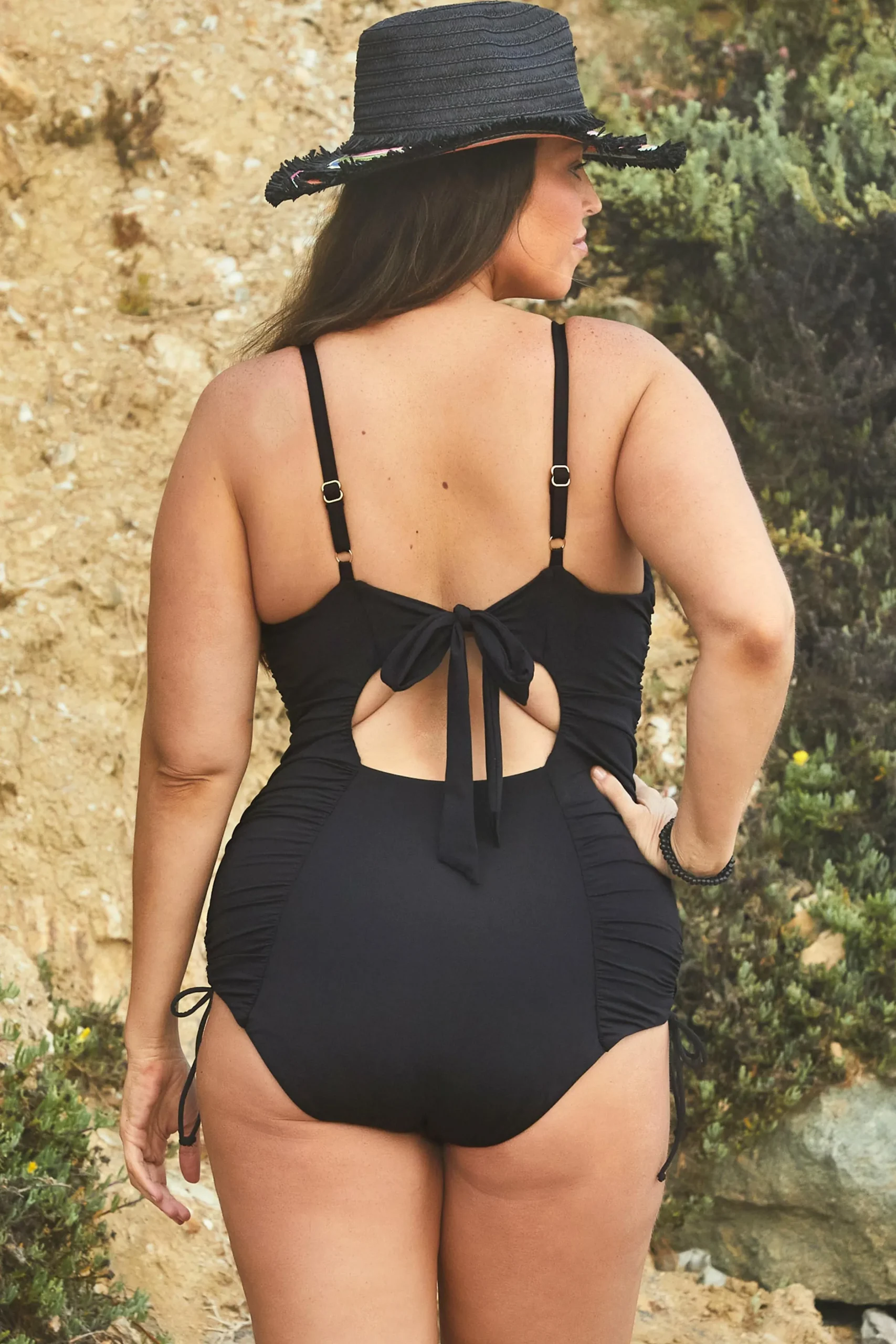 Becca Scoop / Square Neck 1Pc>COLORCODE 1PC SHIRRED |BLACK|EMERALD