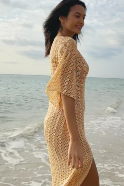 Becca Dresses><noscript><img width=