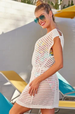 Becca Dresses><noscript><img width=